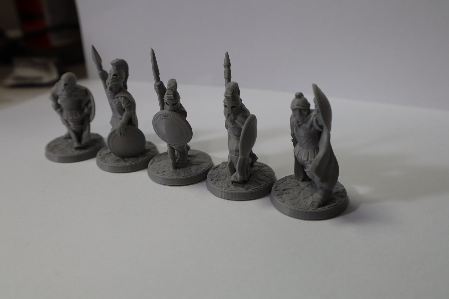 Ancient Greek Army Soldiers - 5 Miniature Hoplites, 28mm Scale, Unpainted Figures